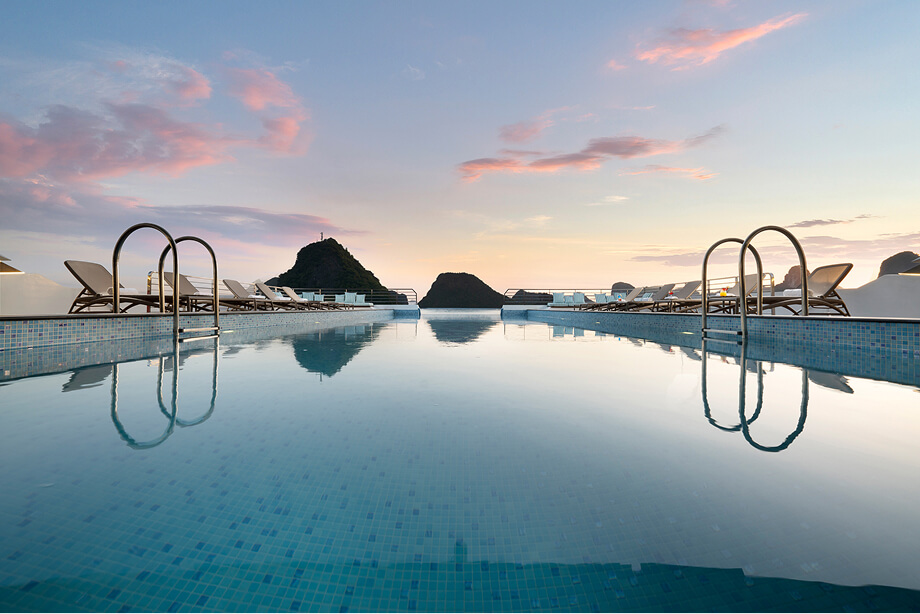 Grand Pioneers Cruise I - The best of Hạ Long