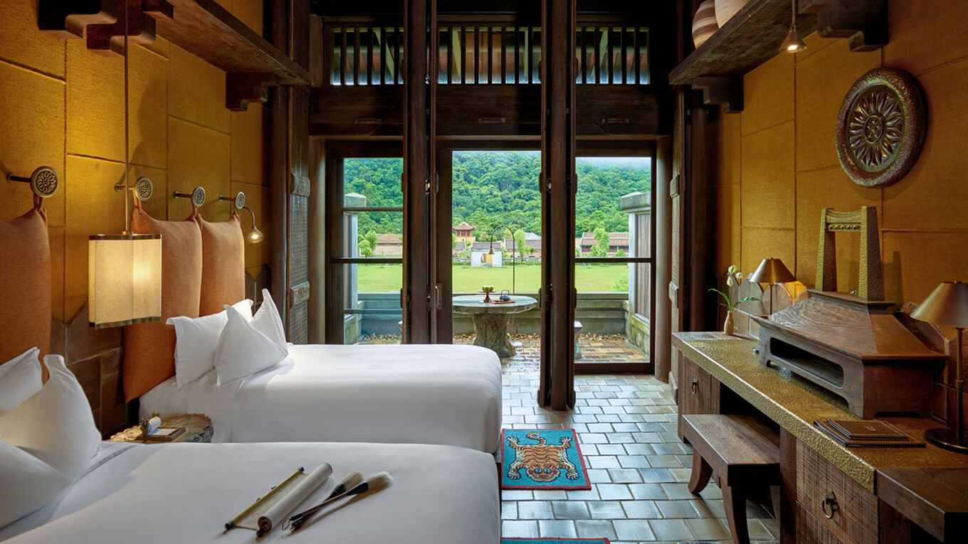 A la Carte Ha Long Bay Hotel - The best of Hạ Long