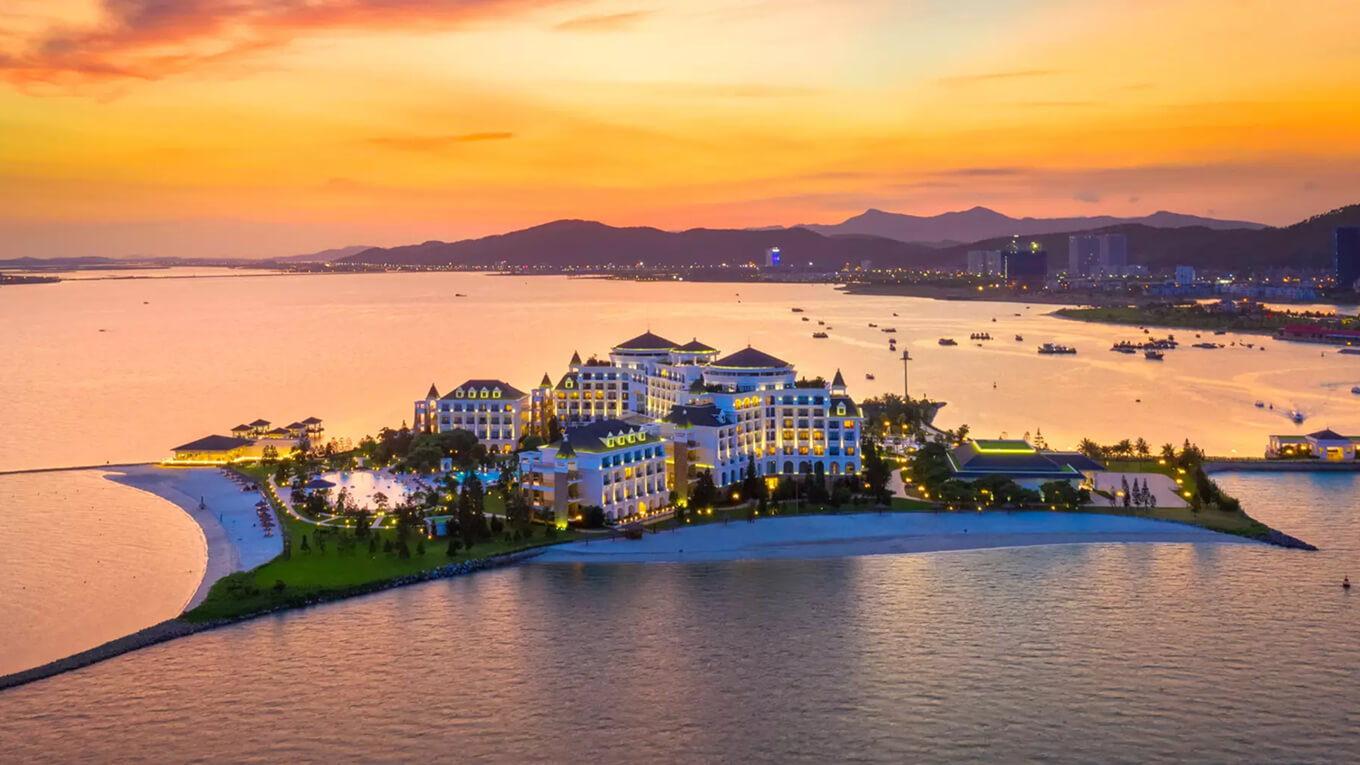 Legacy Yên Tử Hotel - The best of Hạ Long