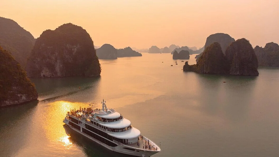 Ticket: Xe bus 2 tầng SightSeeing - The best of Hạ Long